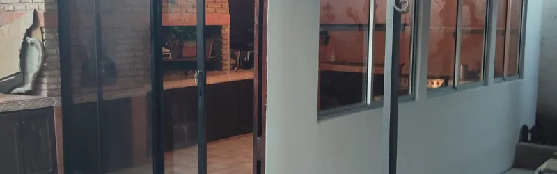 Construcción de ampliación residencial Uruguay